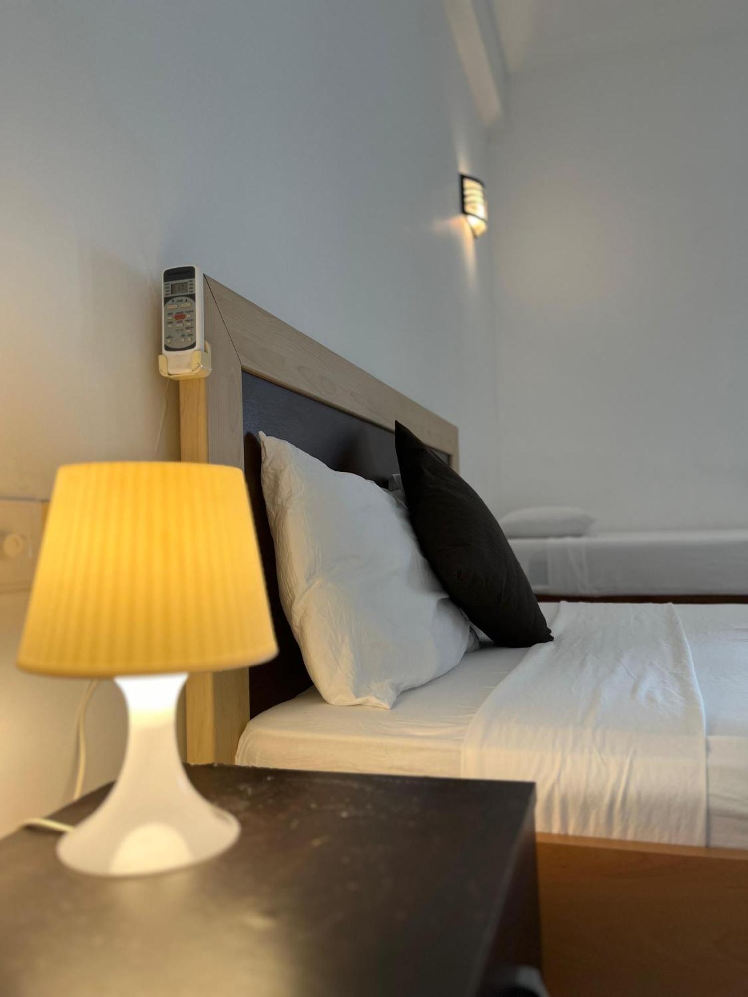 Hotel Blue Bird Negombo Dış mekan fotoğraf