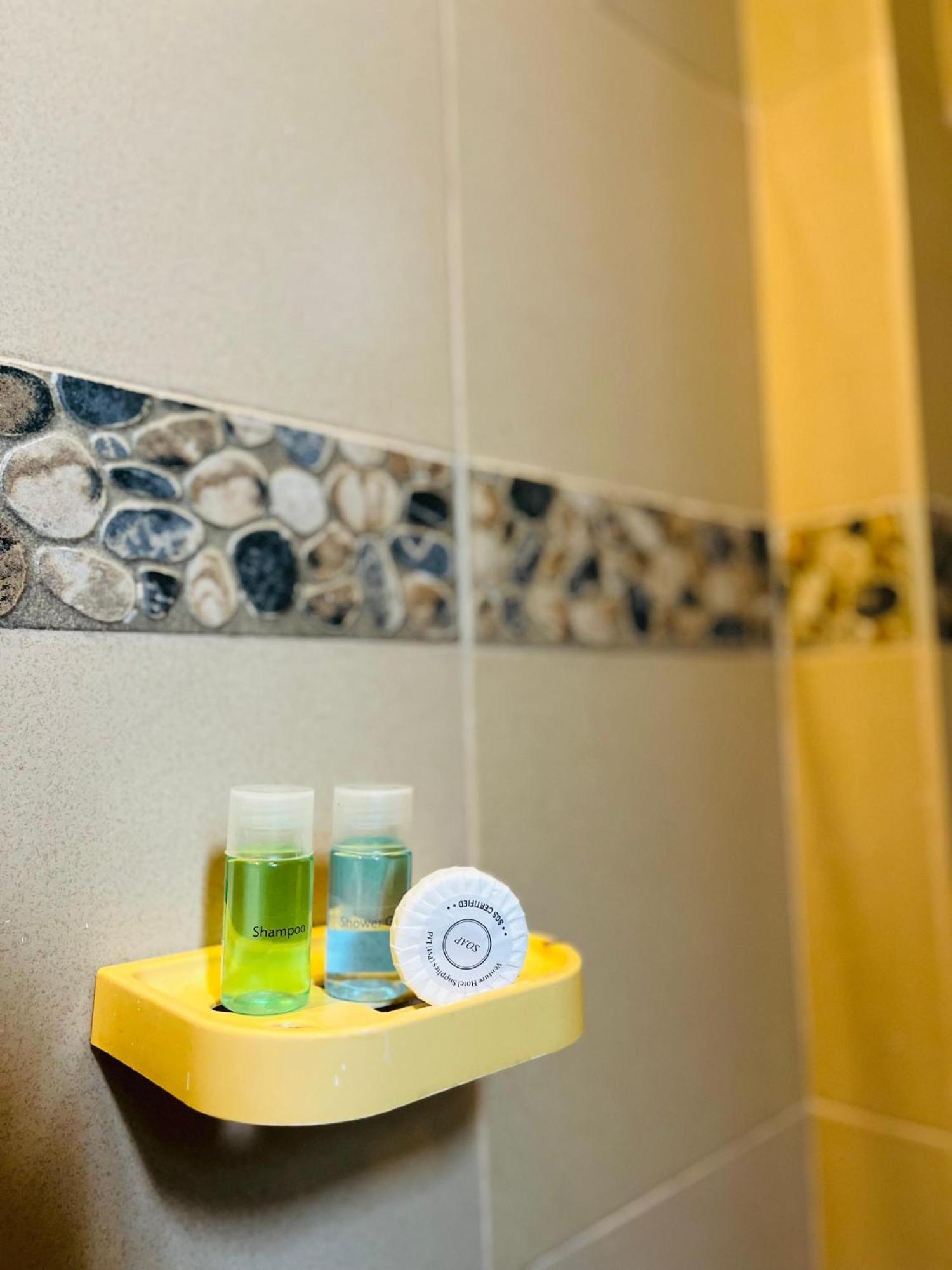Hotel Blue Bird Negombo Dış mekan fotoğraf